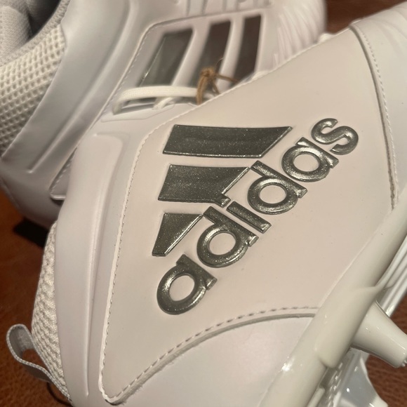 Adidas Cleat New w/ Tags FW 3062 - Picture 5 of 8